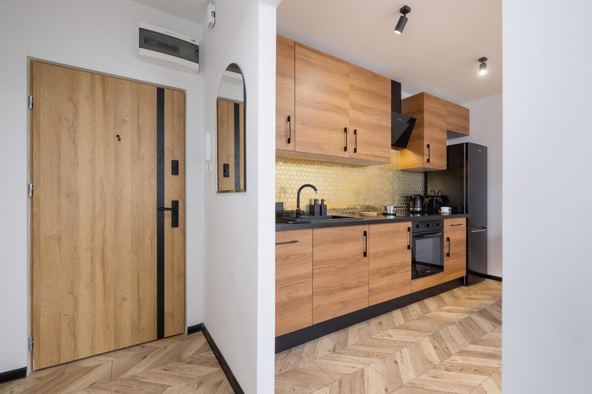 City Center One-Bedroom Apartment With Bathtub By Noclegi Renters Ряшів Екстер'єр фото
